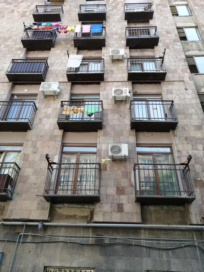 Dublex Apartment In Yerevan Komitas D1 Exteriör bild